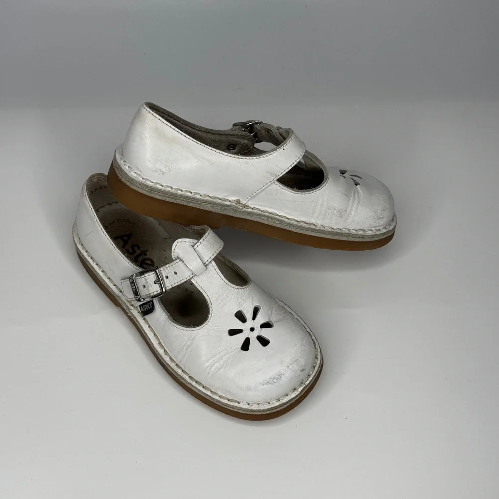 Aster Dingo Mary Jane Leather Shoes Girl 11 White Closed Toe Sandals Dress Shoes